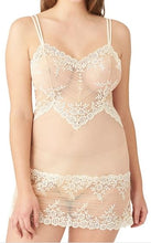 Load image into Gallery viewer, Wacoal Embrace Lace Chemise