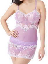 Load image into Gallery viewer, Wacoal Embrace Lace Chemise